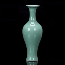 Jingdezhen porcelain & classic types of China pea green glaze vases ; Style4